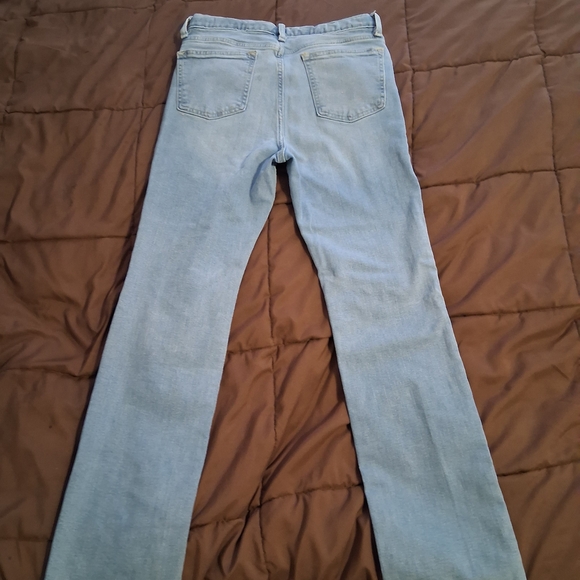 Old Navy Womans Faded Blue Straight Leg Jeans. Size 16 - Picture 4 of 8